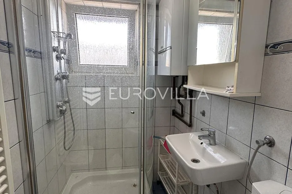 zagreb, prečko, uređen dvosoban stan s balkonom, 52 m² - slika 6