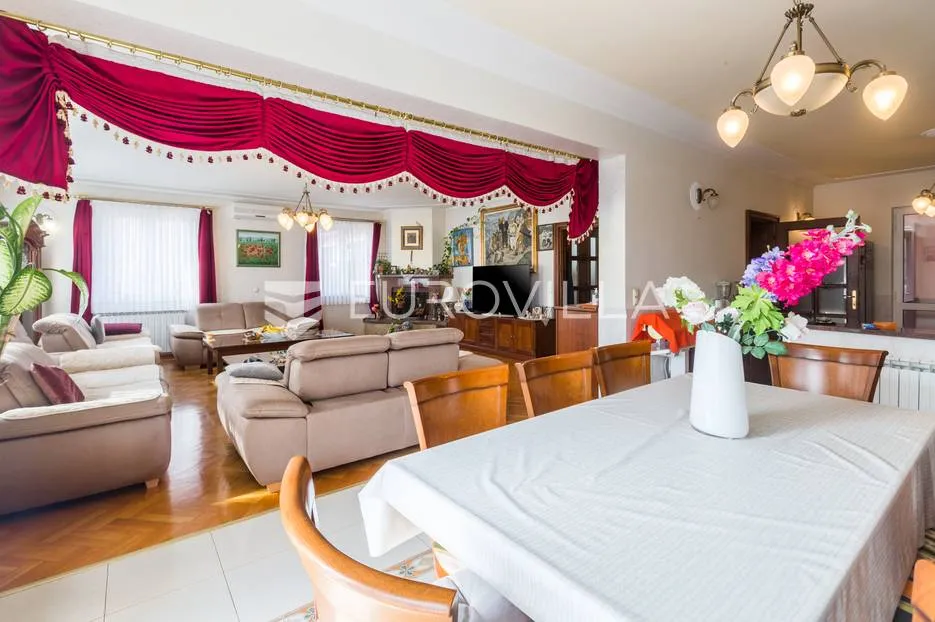istra, rovinj, apartmanska kuća, 13 stanova, uhodani biznis, odlična prilika - slika 4