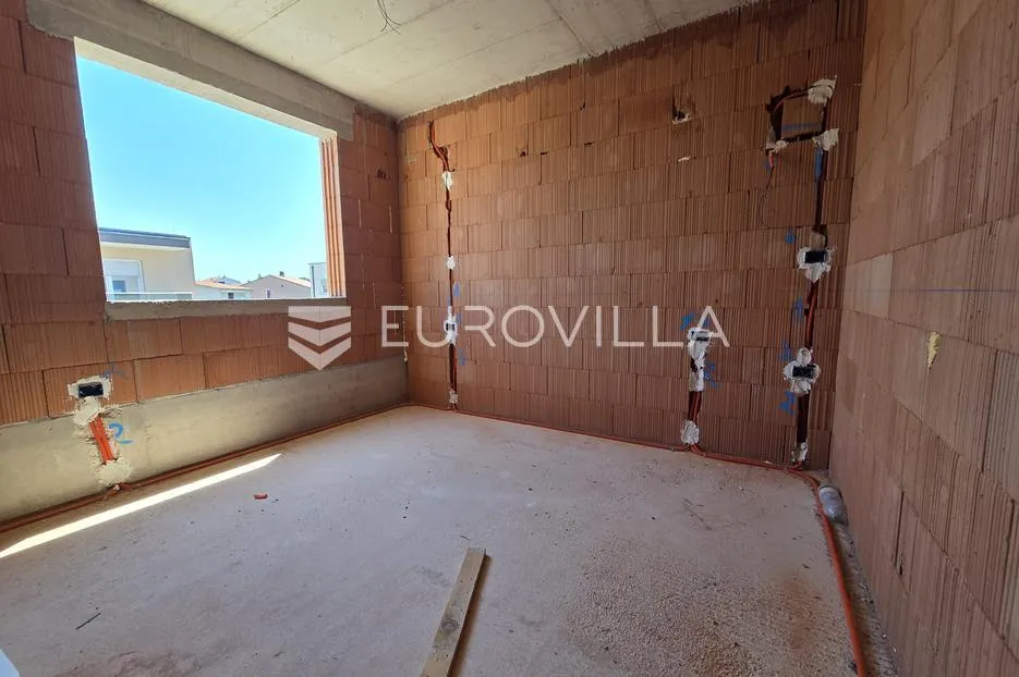 pula, valdebek, moderan penthouse u novogradnji s garažom, 120 m², mirna rezidencijalna zona - slika 7