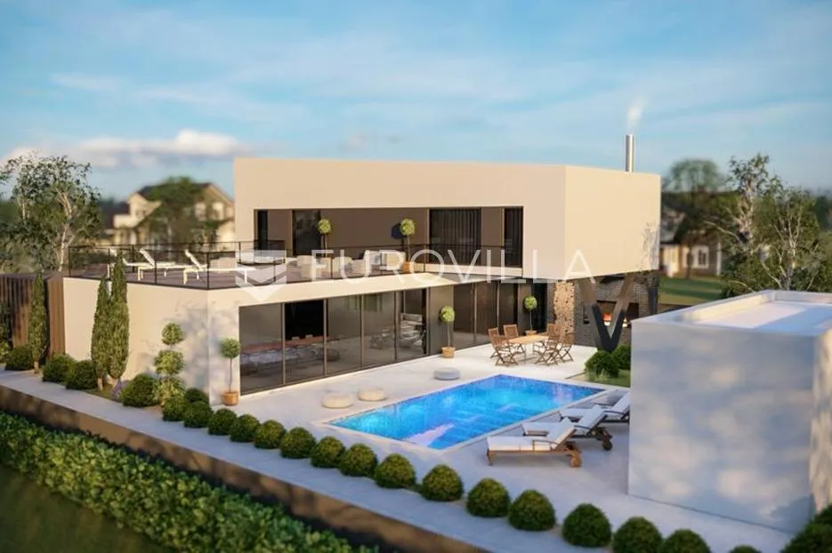 Zagreb okolica, Mičevec, nedovršena vila 400 m² s bazenom