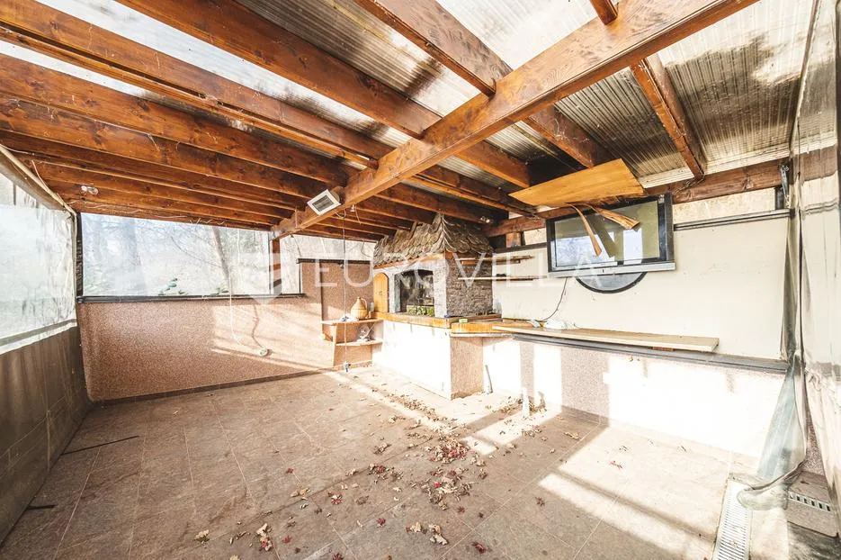zagreb, gračani, prekrasna obiteljska kuća tlocrtne površine 238 m² - slika 19