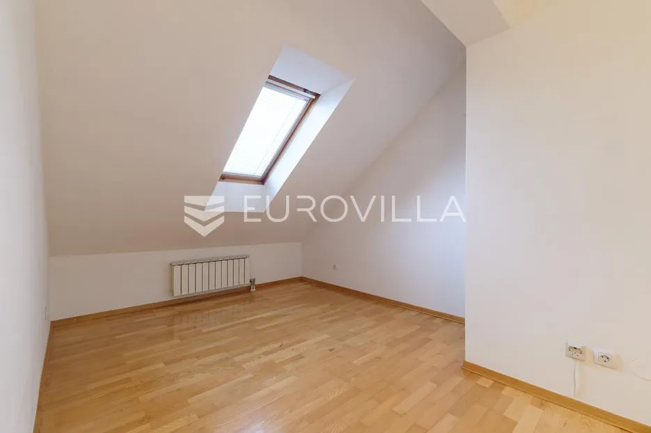 zagreb, trešnjevka, vmd, luksuzan troetažan stan s terasom, otvoreni pogled - slika 21