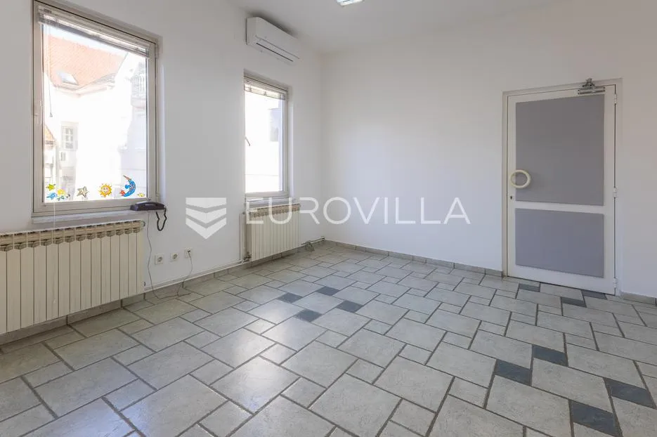 slavonski brod, centar, stan 107 m² 50 m² potkrovlje - slika 7