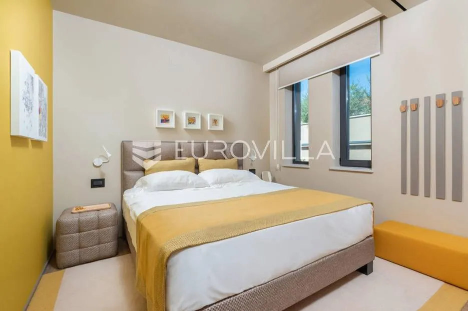 istra, umag, prekrasna vila s bazenom, 156 m² - slika 25