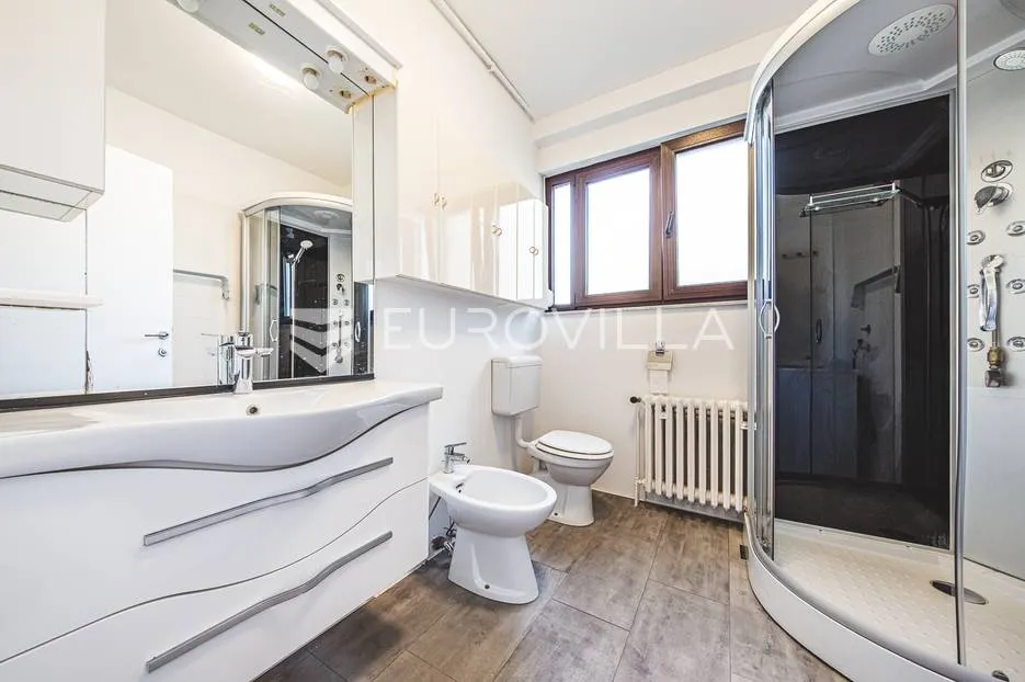 zagreb, gornji grad – tuškanac, dvosoban stan 70 m2 s terasom i vrtom - slika 4
