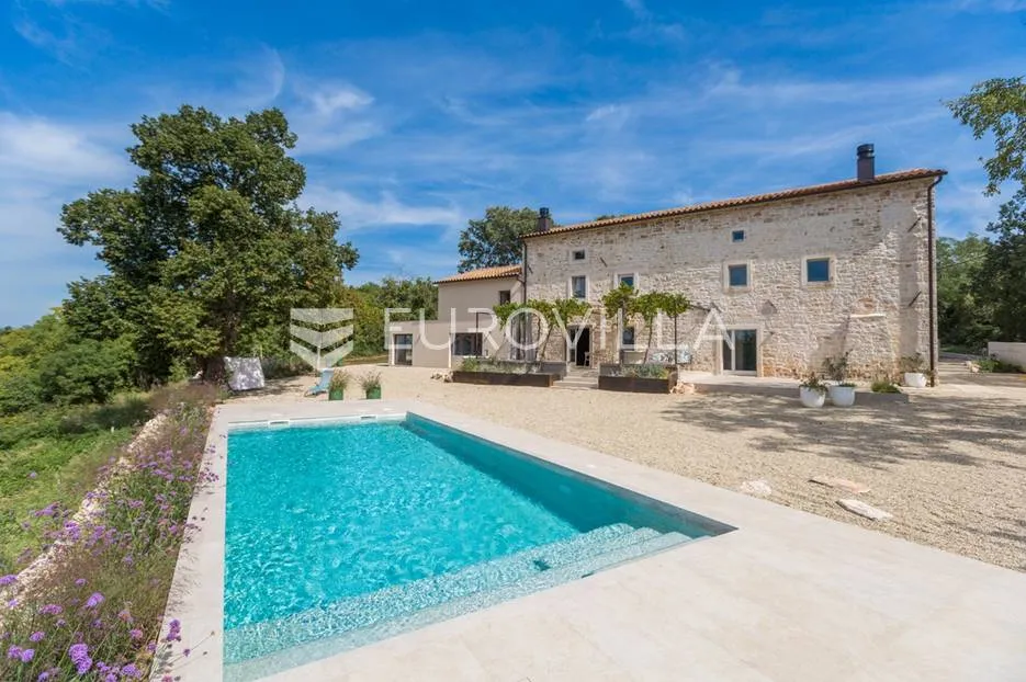 istra, labin, šumber, unikatna samostojeća villa na velikoj okućnici s pogledom - slika 2