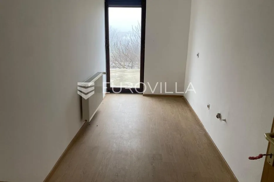 cestica, kuća za smještaj radnika - slika 10