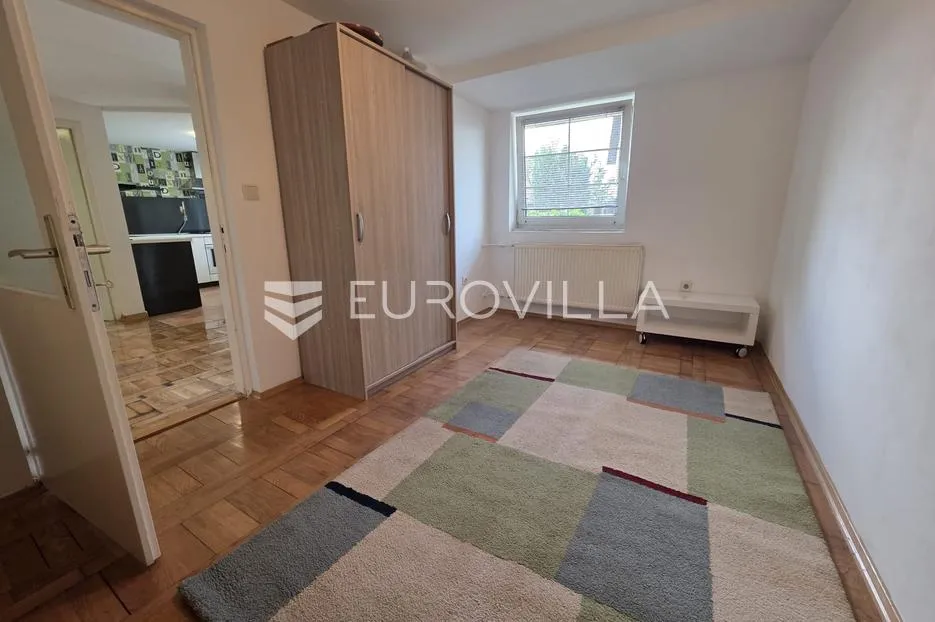 dugo selo, centar, lijepa kuća s dva stana, 200 m² - slika 17