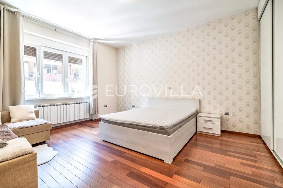 zagreb, martićeva ulica, uređen četverosoban stan površine 90 m² - slika 4