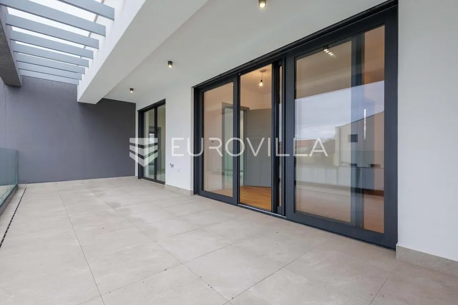 istra, pomer, unikatna, moderna villa 20 m od mora 322 m² - slika 8