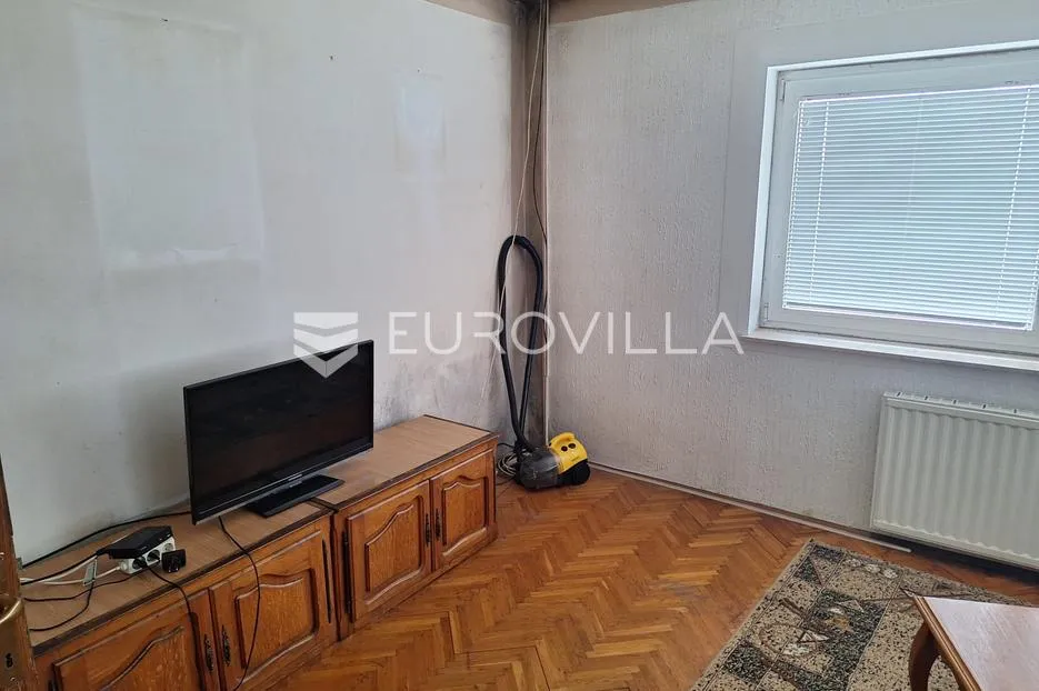 karlovac, rečica, kuća 140 m², gospodarske zgrade 350 m² - slika 2