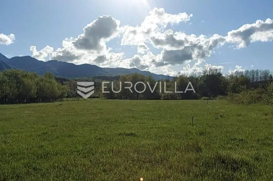 lovinac, raduč, zemljište s građevinskom dozvolom 4480 m² - slika 2