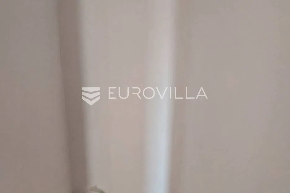 medulin, banjole, prostrani stan 500 m od mora, zajednički bazen - slika 17
