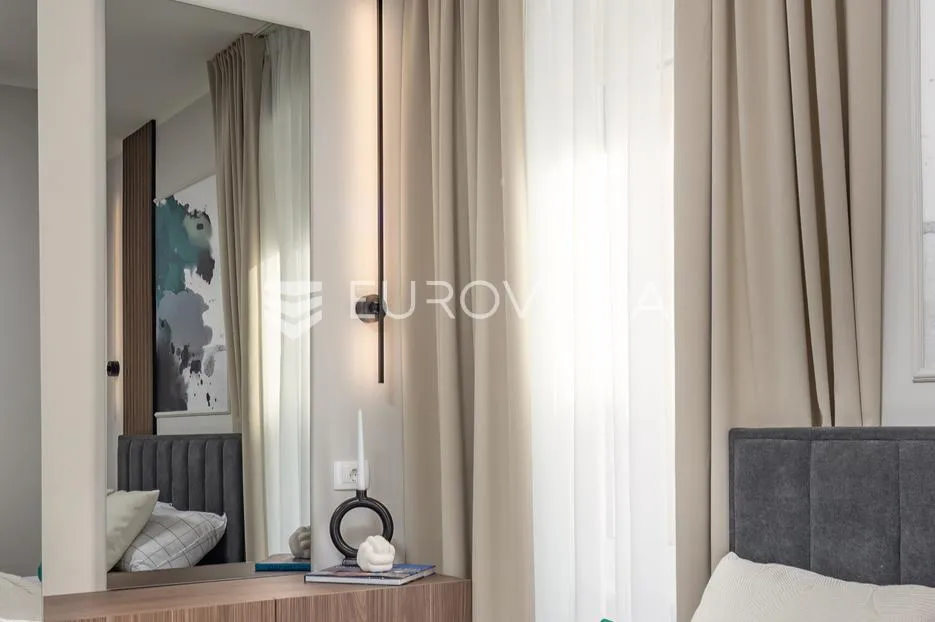 rijeka, centar, novouređen luksuzan stan 100 m² s tri apartmana - slika 22