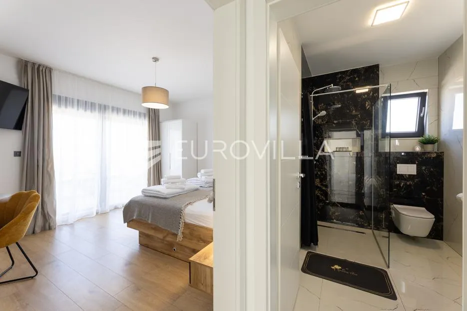 primošten, prekrasna vila s bazenom i pogledom na more, 311,56 m² - slika 23