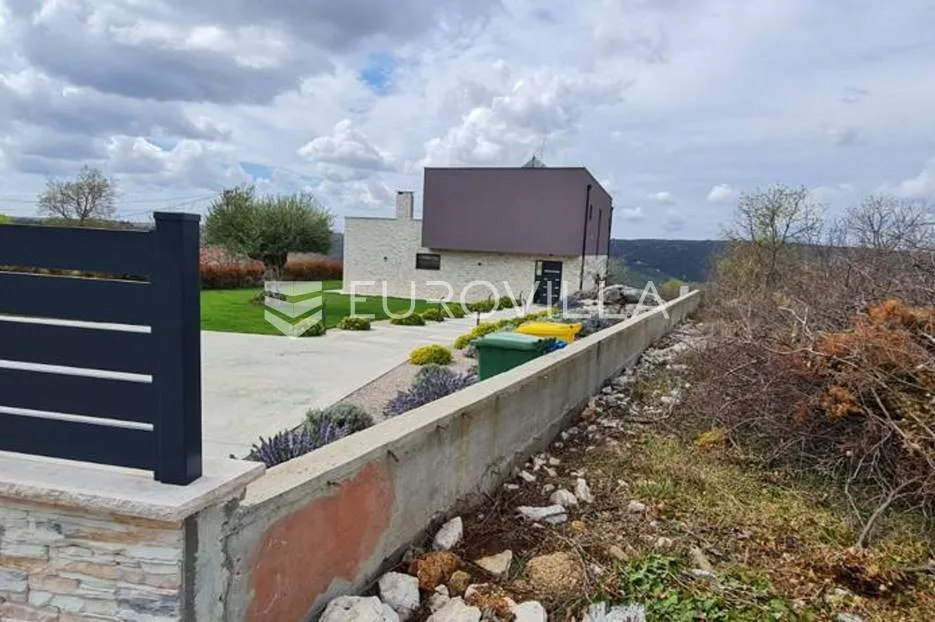raša, trget veliko građevinsko zemljište 5545 m2 - slika 6