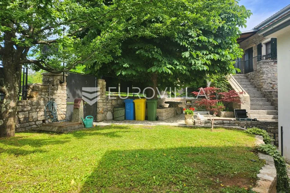 istra, gračišće, autentična istarska kuća s bazenom, kažunom i potpunom privatnošću - slika 31