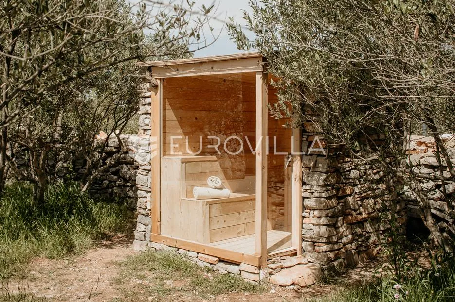 šolta, unikatna vila okružena maslinama, s panoramskim pogledom - slika 28