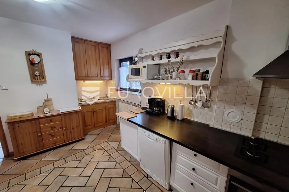 ogulin, gornje zagorje, kuća 210 m², vlastito kupalište na jezeru sabljaci - slika 7
