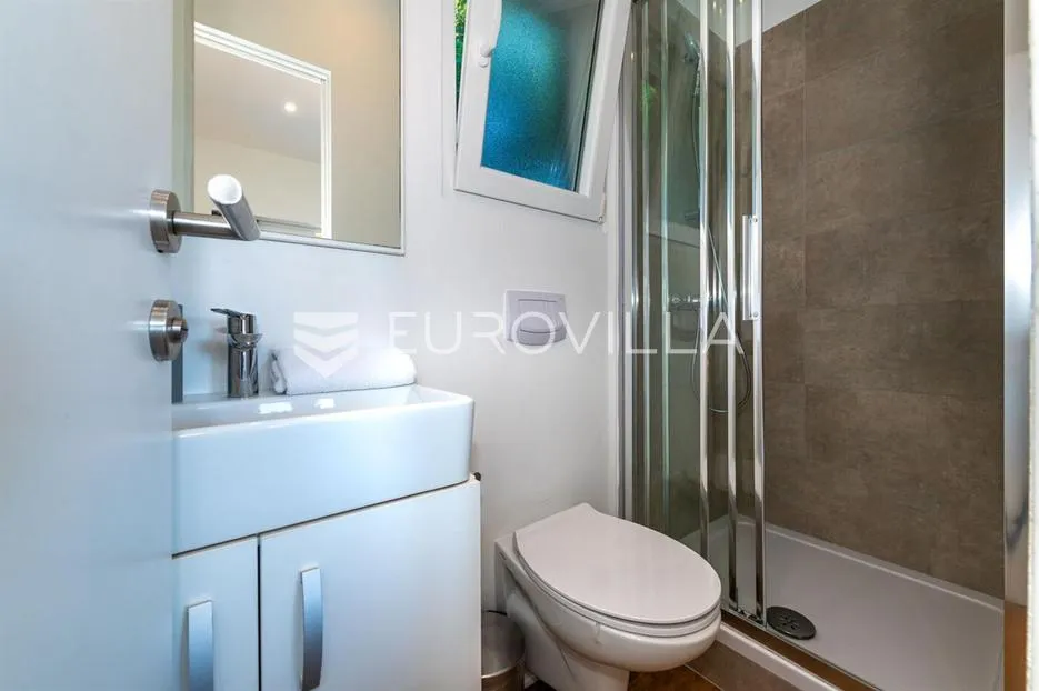 zadar, nin, žerava moderna villa s bazenom neto korisne površine 163 m² - slika 5