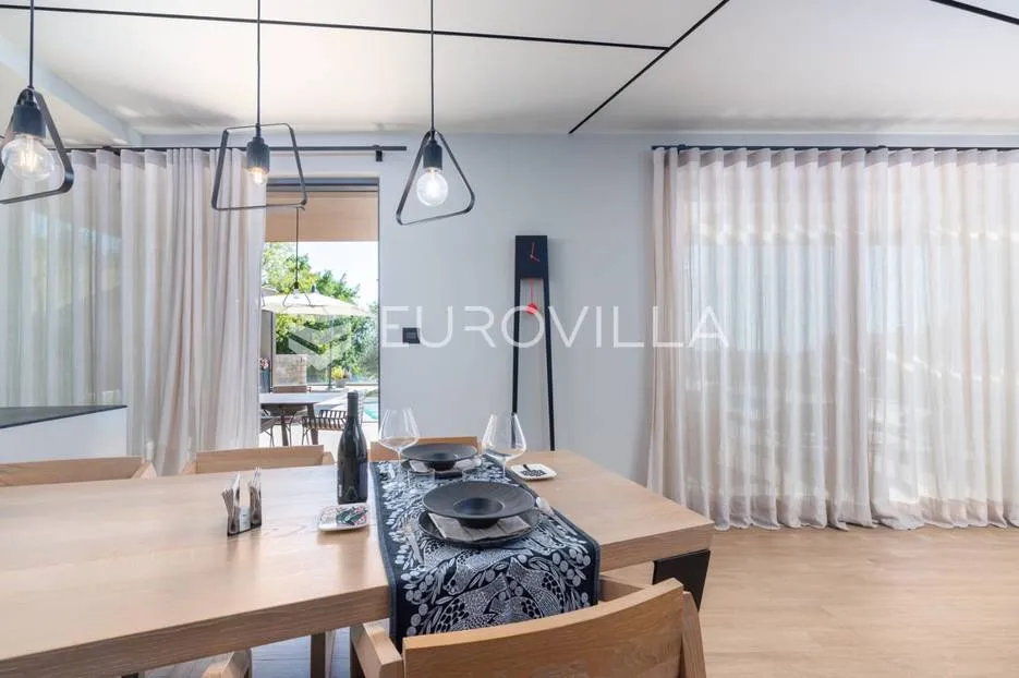 istra, umag, prekrasna vila s bazenom, 156 m² - slika 18