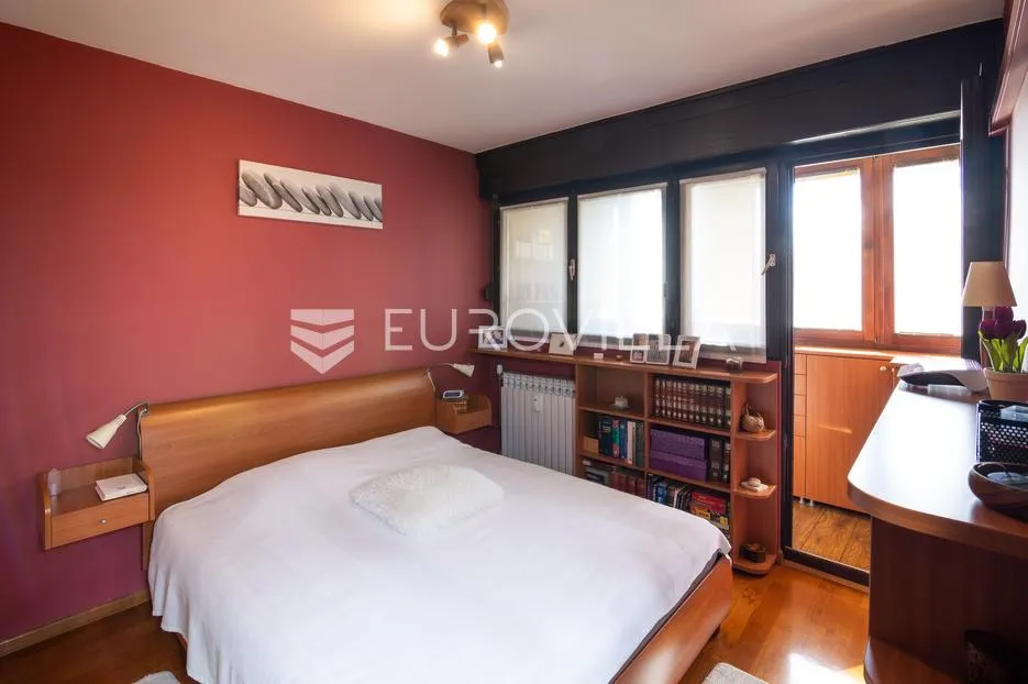 zagreb, sloboština, prostran četverosoban stan, neto površine 93 m² - slika 15
