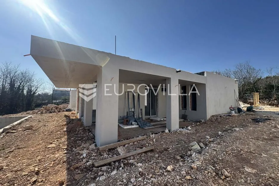 istra, labin, moderna prizemnica s bazenom, okružena prirodom - slika 12