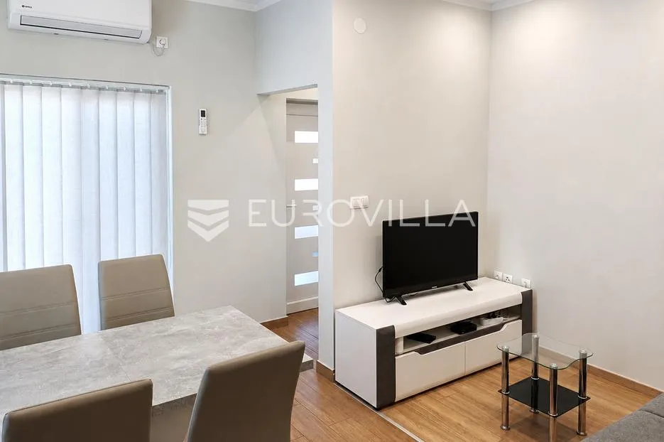 zadar, privlaka, dvojna kuća s dva stana, 140 m od mora - slika 3