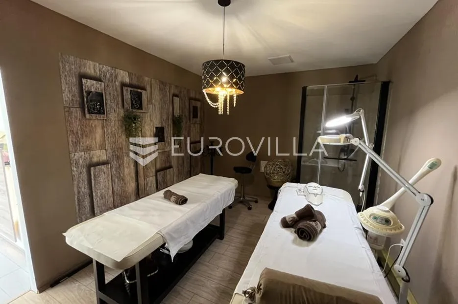 istra, rovinj, uhodani beauty studio u aci marini rovinj, prodaja poslovanja i inventara - slika 12