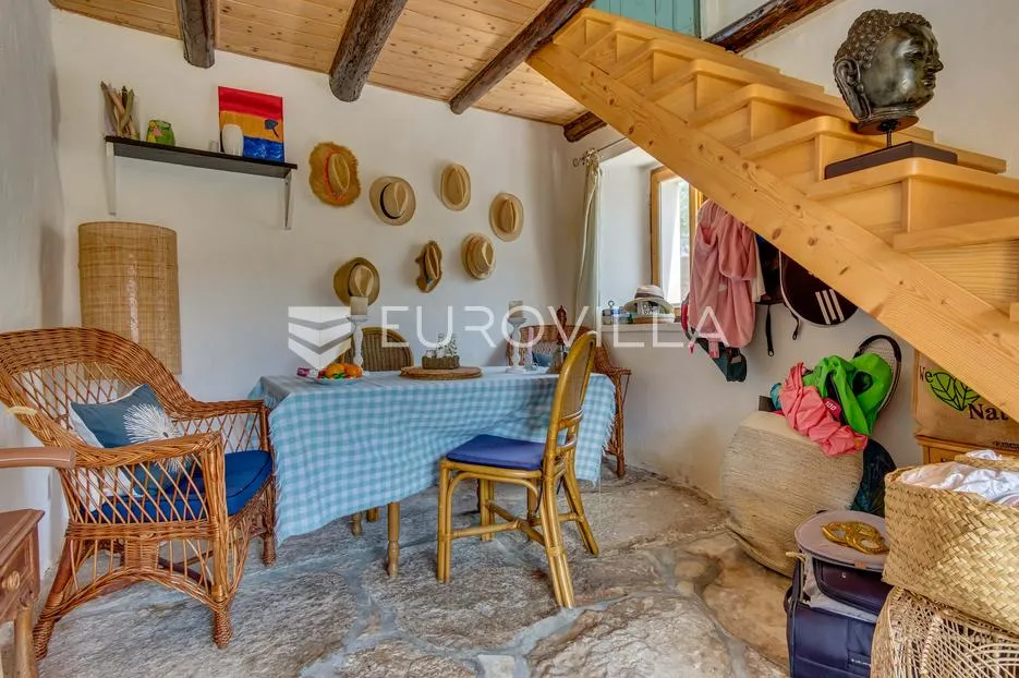 istra, svetvinčenat, imanje s dvije kamene kuće i okućnicom od 2.272 m² - slika 2