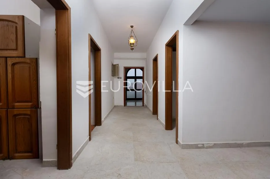 rijeka, hosti, južno orijentiran stan 120 m² potkrovlje 150 m², pogled na more - slika 12