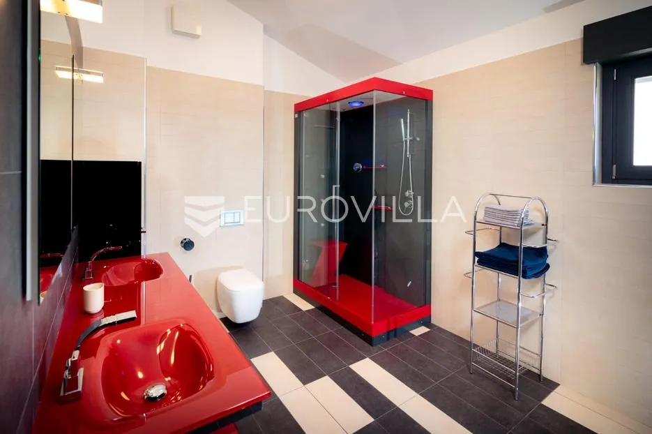 pula, dolinka, luksuzan trosoban stan 129 m², novogradnja, blizina mora i centra - slika 30