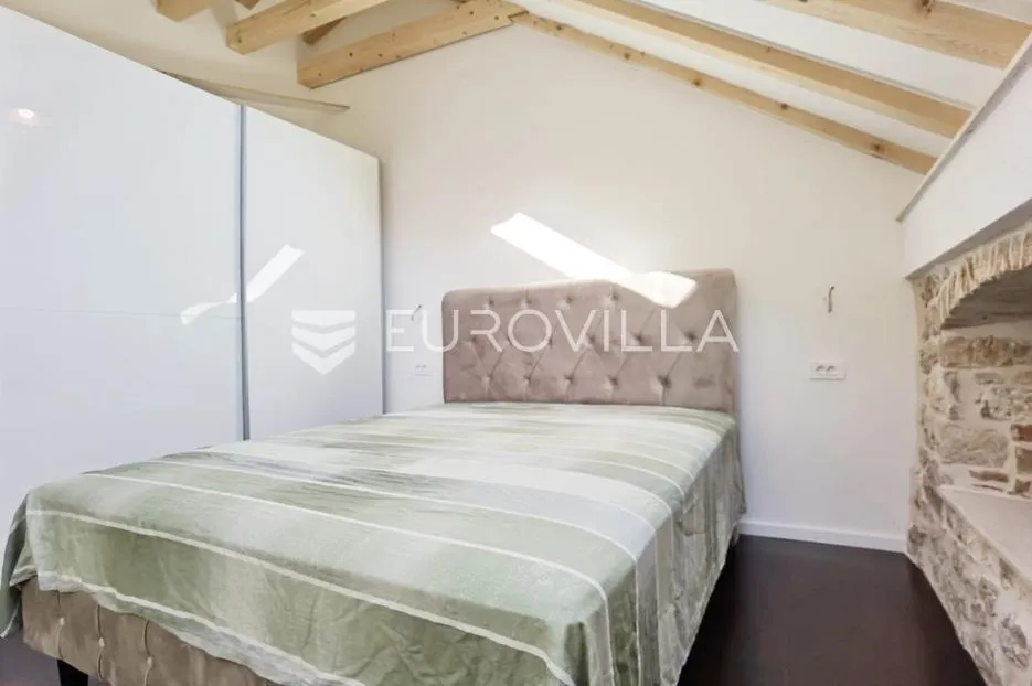 šibenik, centar, kamena kuća na tri etaže, 250 m od mora - slika 6