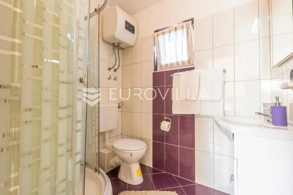 zečevo rogozničko, prekrasna apartmanska kuća s bazenom, 236 m² - slika 21