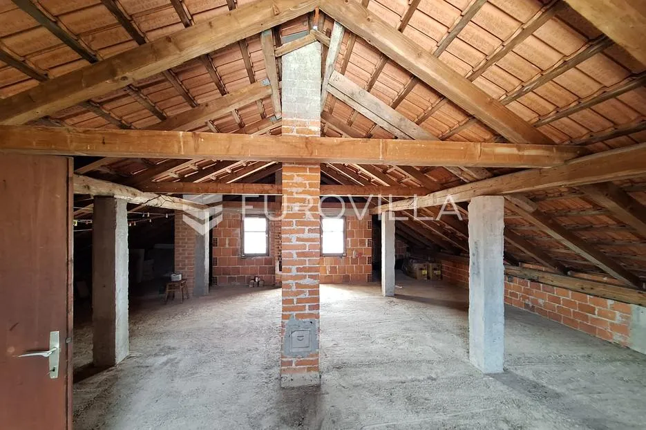 slunj, taborište, kuća 440 m², 3 stana, gospodarska zgrada, mirna lokacija - slika 27