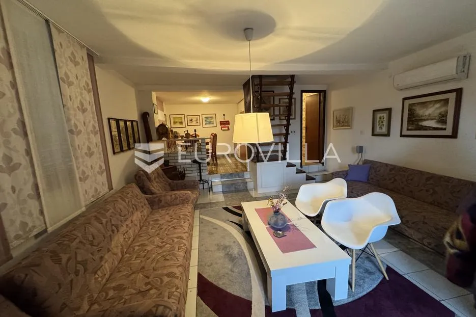 mandićevac, prekrasna vikendica 115 m² sa vinogradom i voćnjakom - slika 14