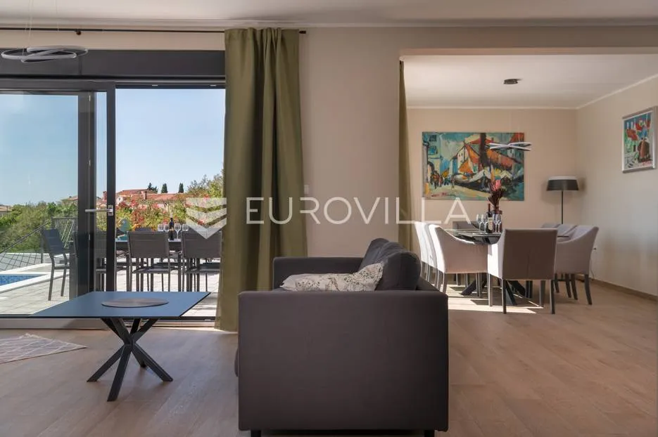 istra, krnica, moderna samostojeća kuća s bazenom i pogledom na more, 200 m² - slika 19