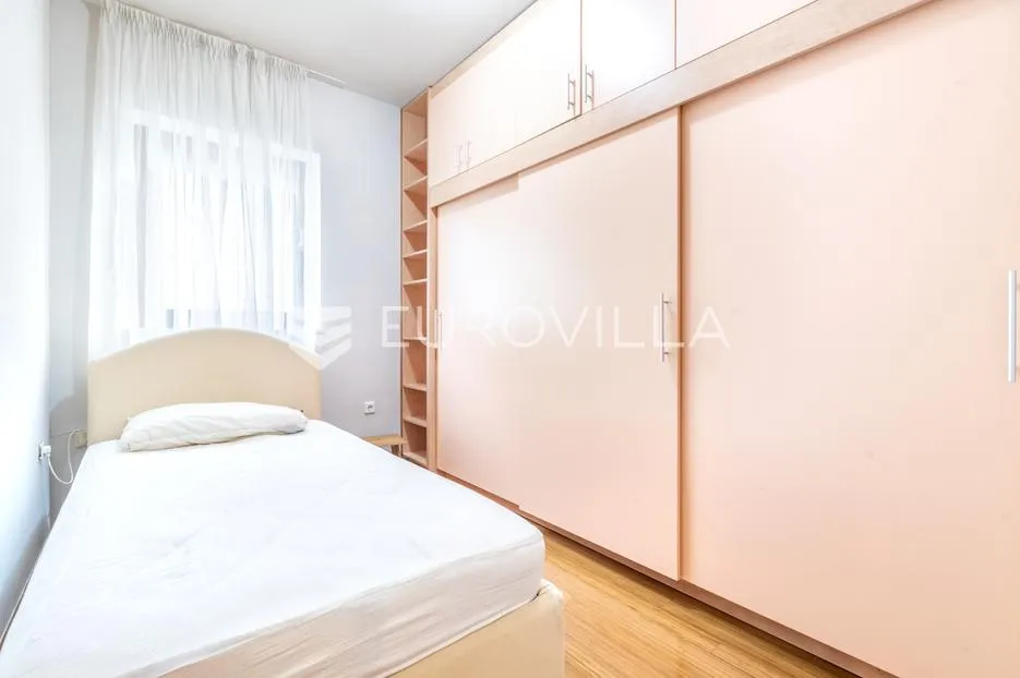 zagreb, mikulići, izvrstan trosoban stan s parkirnim mjestom 70 m² - slika 6