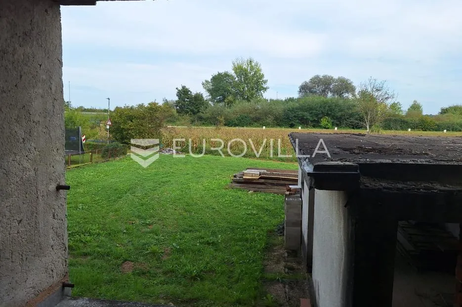 karlovac, udbinja, kuća 500 m², mogućnost više stambenih jedinica - slika 5