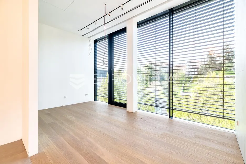 kaptol centar luksuzan penthouse 304 m² - slika 5