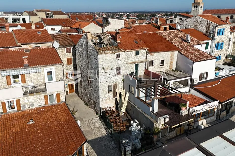 istra, umag, autentična kamena kuća uz more, rijetkost na tržištu - slika 4