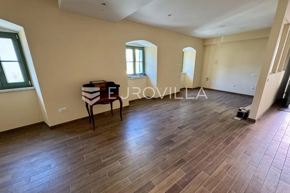 opatija, centar, predivan četverosoban stan s panoramskim pogledom i vrtom - slika 16