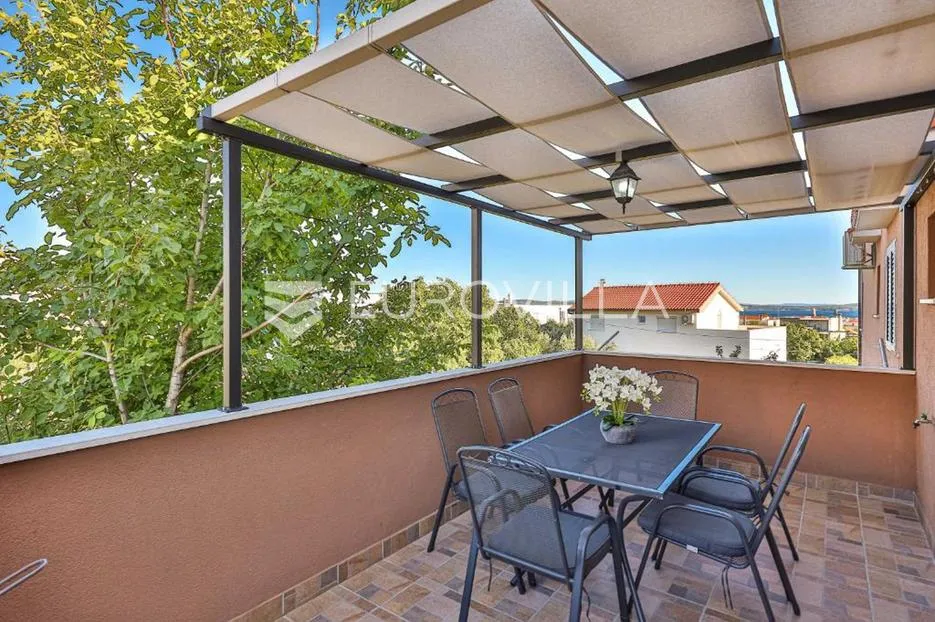 kaštel stari, odličan dvosoban stan za najam - slika 7