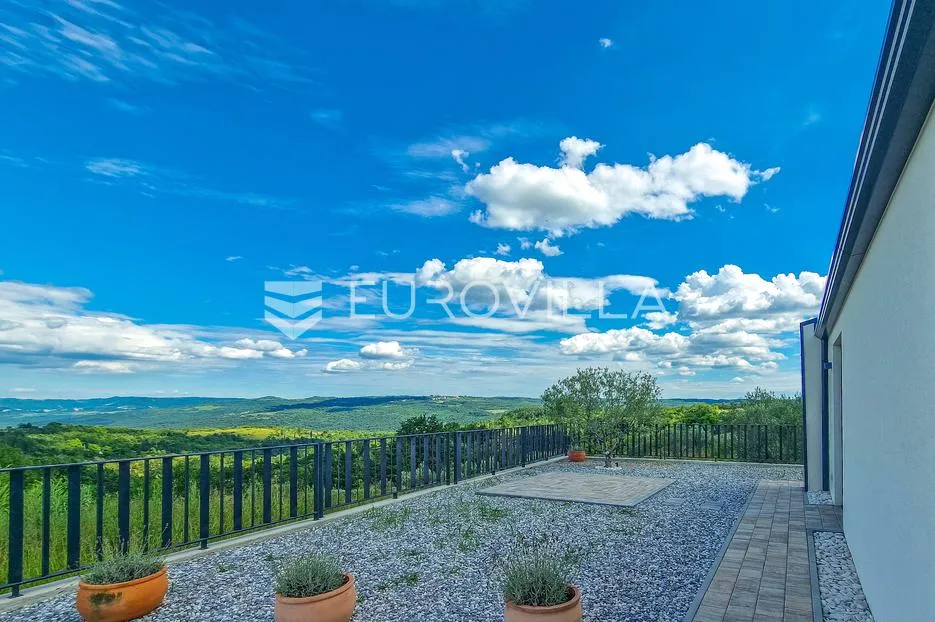 istra, grožnjan, kuća 145m2 sa panoramskim pogledom na motovun - slika 16
