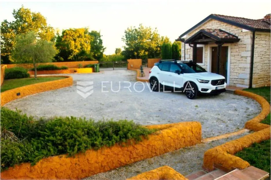 istra, svetvinčenat, vila s bazenom nkp 270 m2 - slika 18