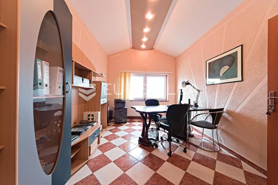 osijek, industrijska zona čepinska, poslovna zgrada 610 m² - slika 16