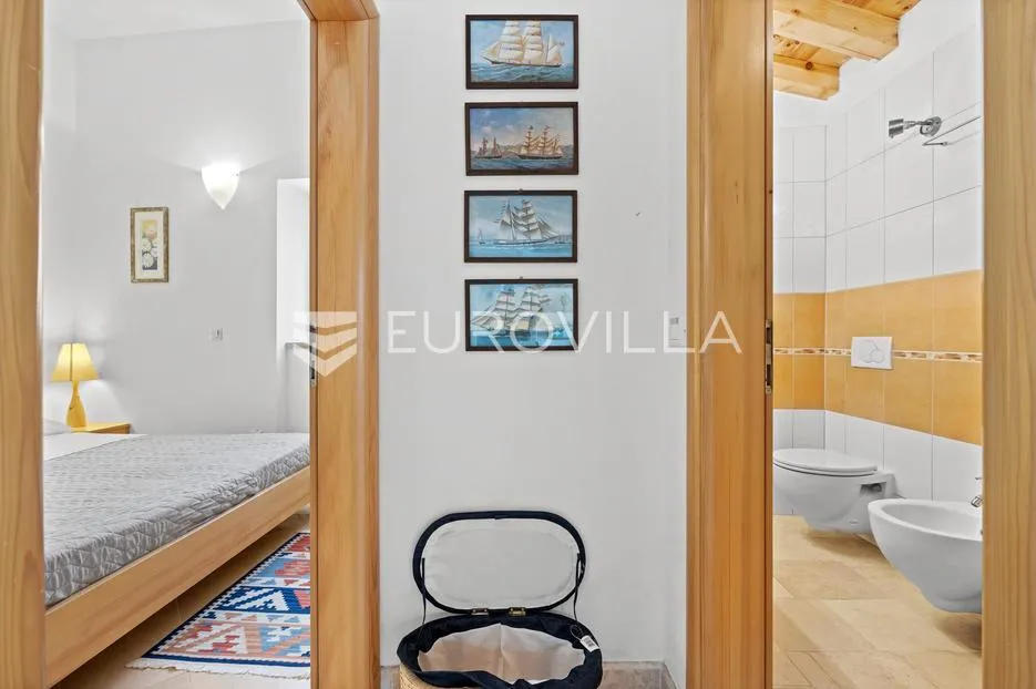 istra, kanfanar, unikatna samostojeća kamena kuća i dodatna kuća s bazenom - slika 3