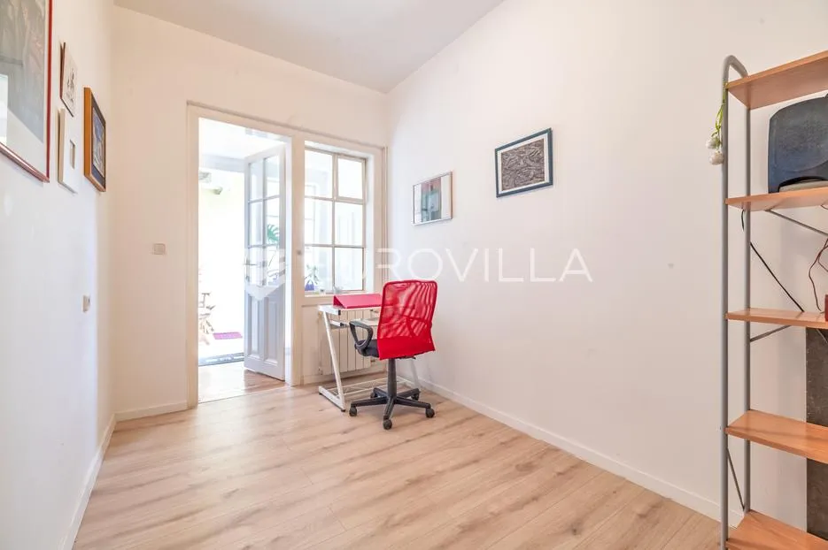 zagreb, strogi centar, prekrasan trosoban stan s balkonom 100m2 - slika 8