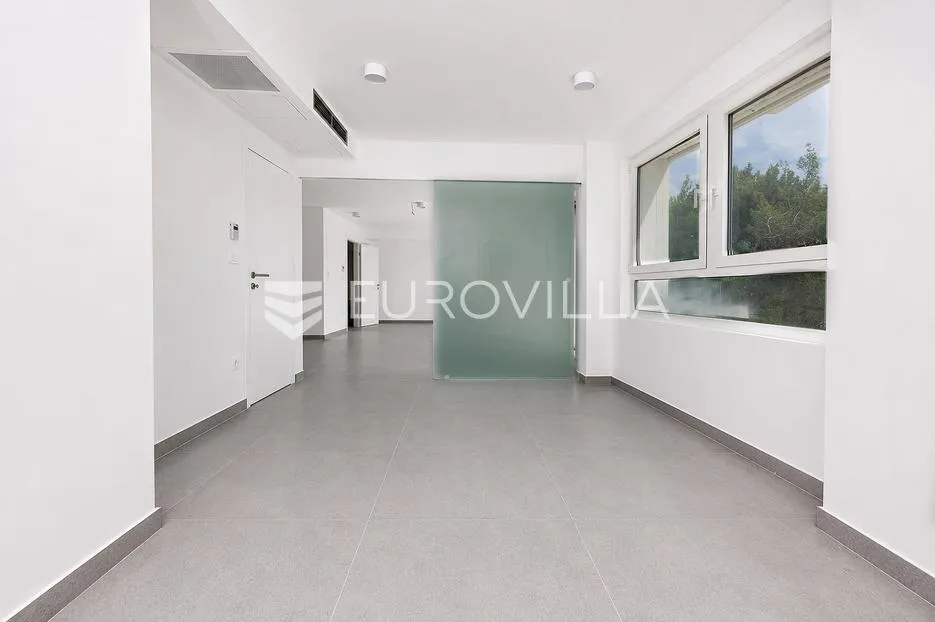 opatija privé, ekskluzivan trosoban stan 84 m², bazen, teretana - slika 12
