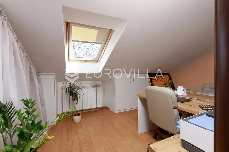 viškovo, marčelji, odličan peterosoban stan 151 m², dvoetažan - slika 24
